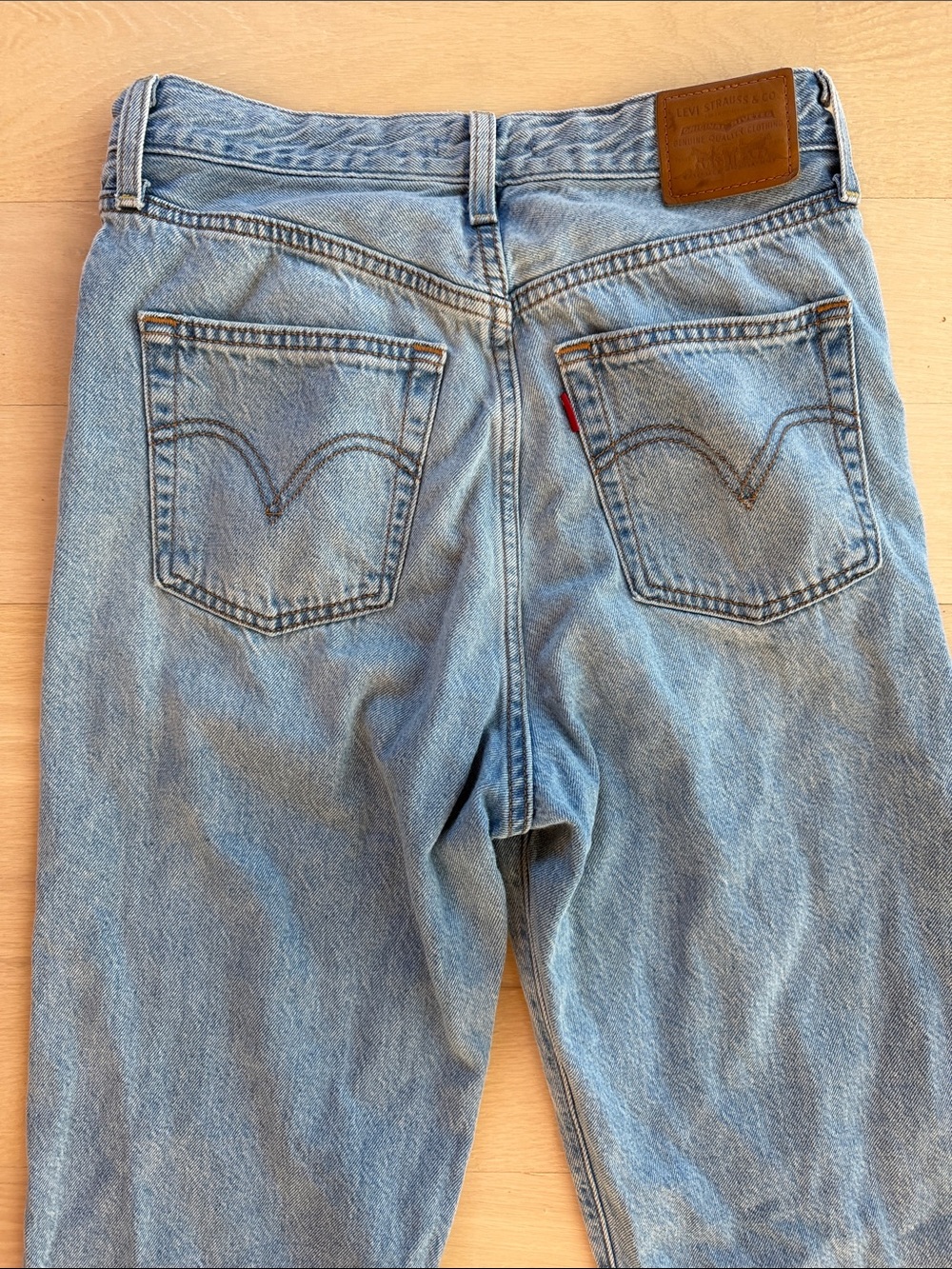 Levi’s - Picture 2 of 5